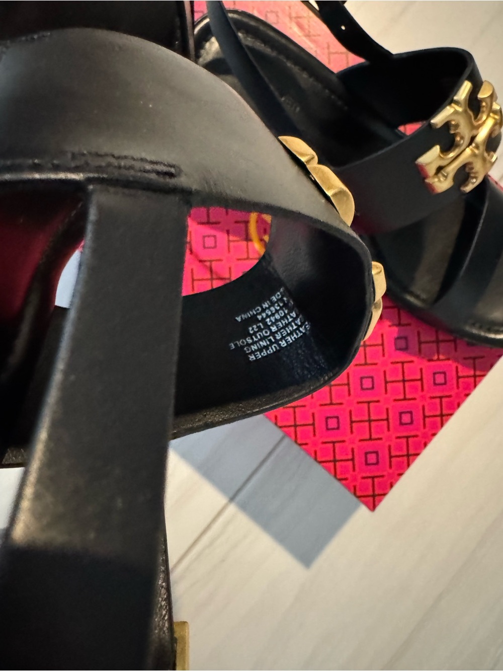 Tory Burch Black Leather Slingback Sandals with Gold Logo - Picture 5 of 6